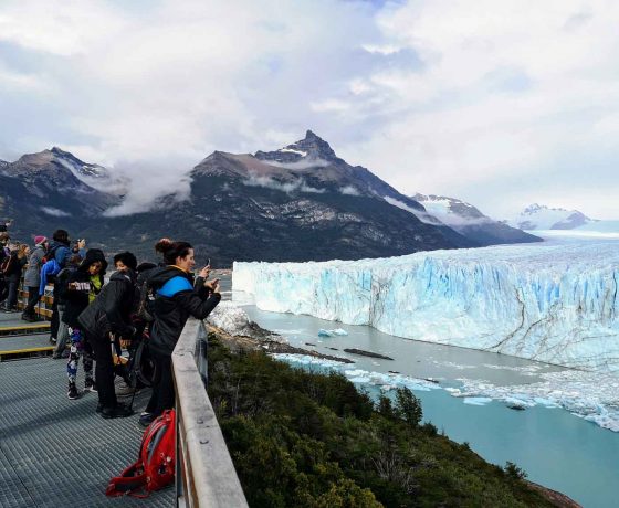 TDF Perito Moreno People Photographing Glacier 5 11 20