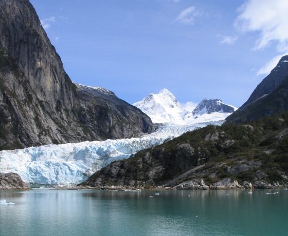 TDF Glacier Between Mountains Seno Almiratazgo 5 27 20